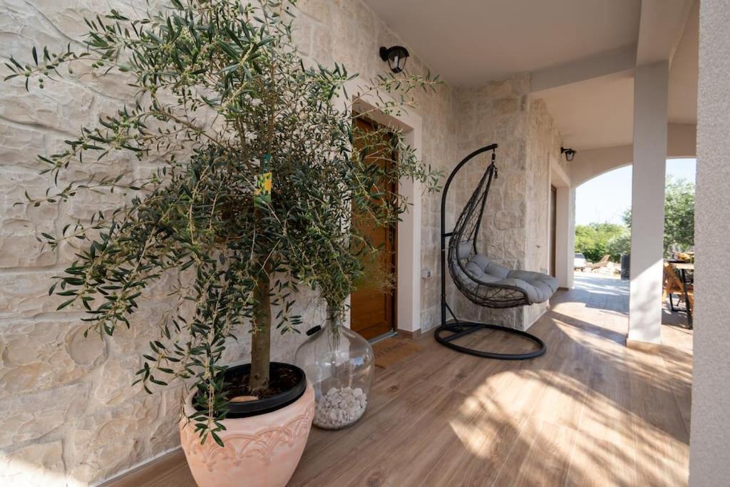 Vila New!!! Xl Swimming Pool With Waterfall Posedarje