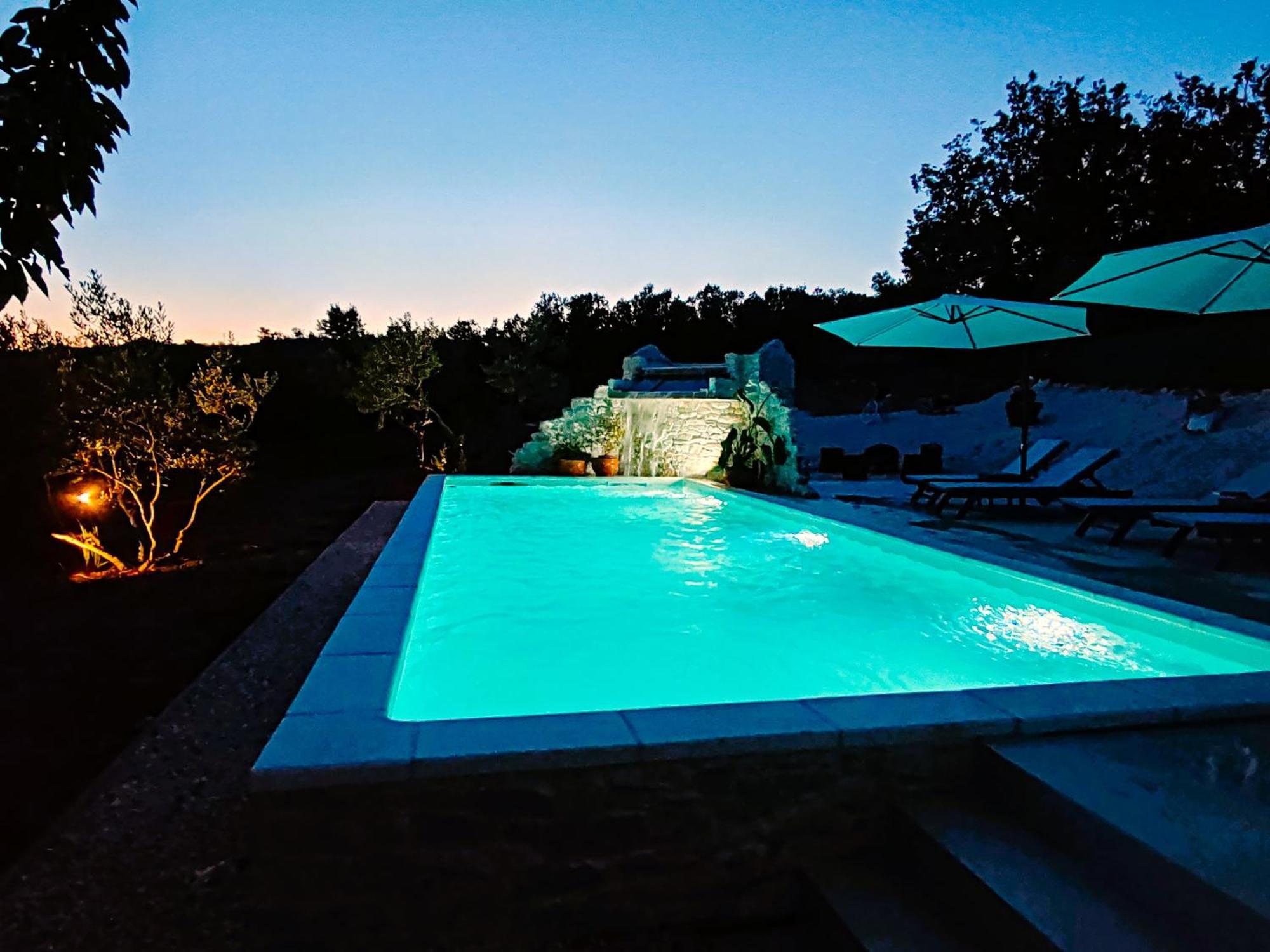 New!!! Xl Swimming Pool With Waterfall * Posedarje